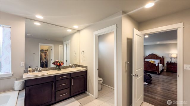 7338 83rd Drive NE, Marysville, WA 98270