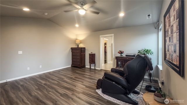 7338 83rd Drive NE, Marysville, WA 98270