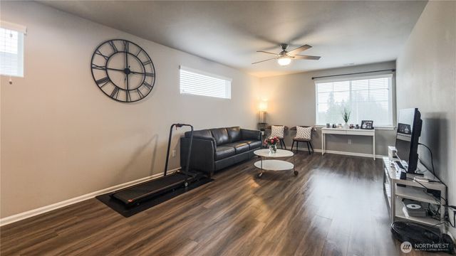 7338 83rd Drive NE, Marysville, WA 98270