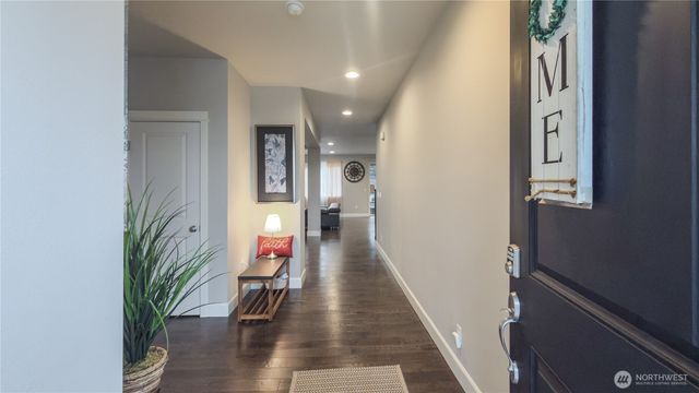 7338 83rd Drive NE, Marysville, WA 98270