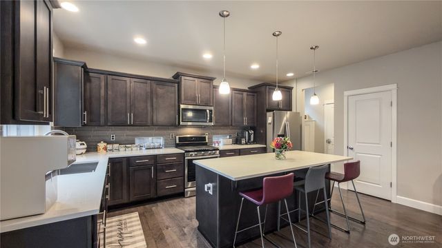 7338 83rd Drive NE, Marysville, WA 98270