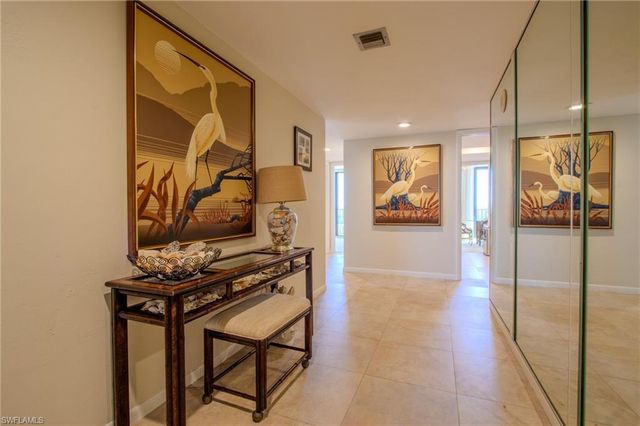 10851 Gulf Shore DR # 301, Naples, FL 34108
