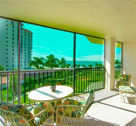 10851 Gulf Shore DR # 301, Naples, FL 34108