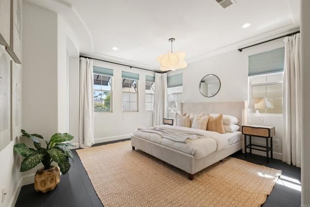 2124 Historic Decatur Rd, San Diego, CA 92106