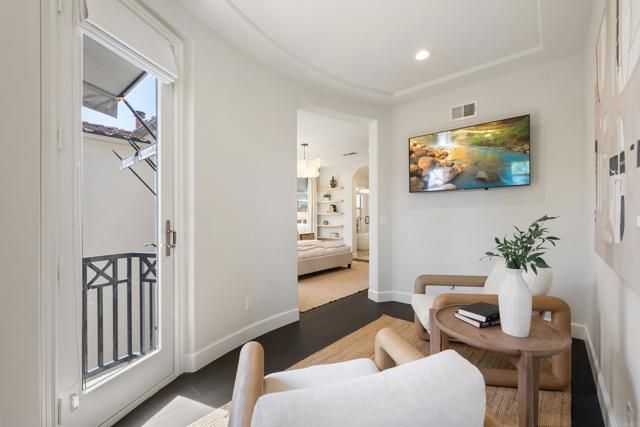 2124 Historic Decatur Rd, San Diego, CA 92106