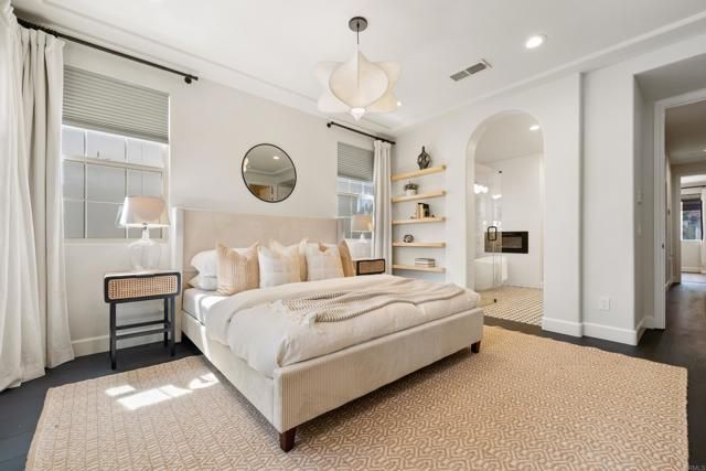 2124 Historic Decatur Rd, San Diego, CA 92106