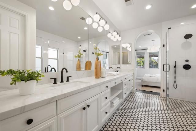 2124 Historic Decatur Rd, San Diego, CA 92106