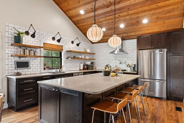 657 Campbell Camp Circle, Blue Ridge, GA 30513
