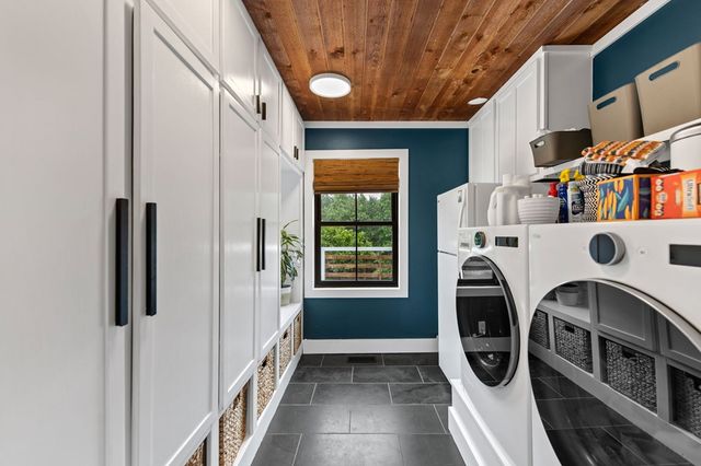 657 Campbell Camp Circle, Blue Ridge, GA 30513