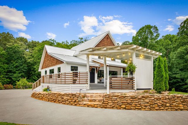 657 Campbell Camp Circle, Blue Ridge, GA 30513