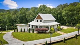 657 Campbell Camp Circle, Blue Ridge, GA 30513