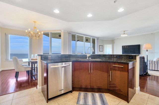 5823 BOWEN DANIEL DRIVE 802, Tampa, FL 33616