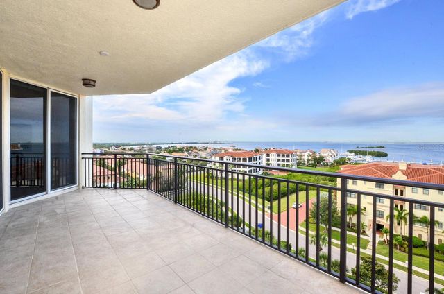 5823 BOWEN DANIEL DRIVE 802, Tampa, FL 33616