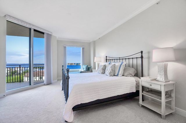 5823 BOWEN DANIEL DRIVE 802, Tampa, FL 33616