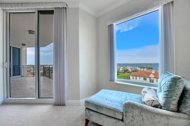 5823 BOWEN DANIEL DRIVE 802, Tampa, FL 33616