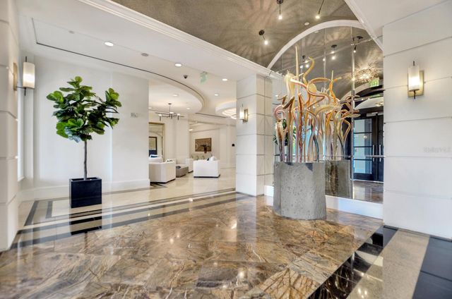 5823 BOWEN DANIEL DRIVE 802, Tampa, FL 33616