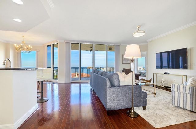 5823 BOWEN DANIEL DRIVE 802, Tampa, FL 33616