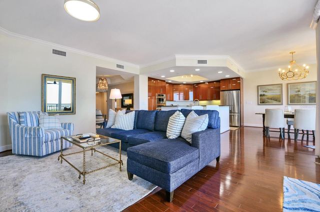 5823 BOWEN DANIEL DRIVE 802, Tampa, FL 33616