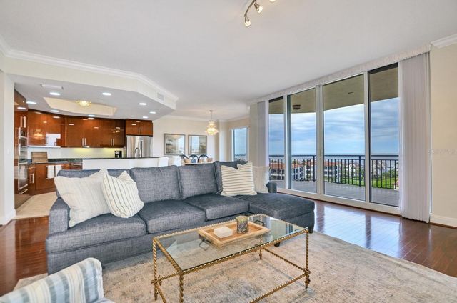 5823 BOWEN DANIEL DRIVE 802, Tampa, FL 33616