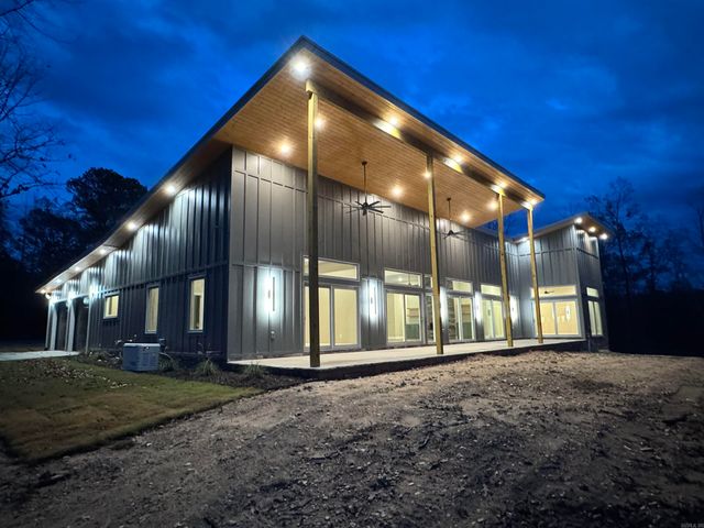 4001 Shelby Will Courts, Hensley, AR 72065