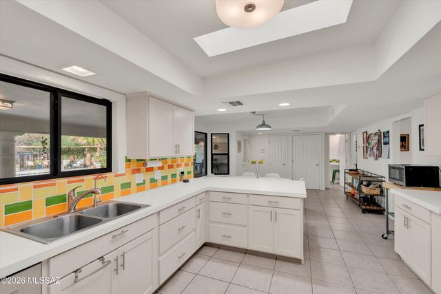 6001 E San Marino Drive, Tucson, AZ 85715