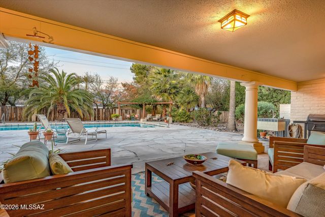 6001 E San Marino Drive, Tucson, AZ 85715