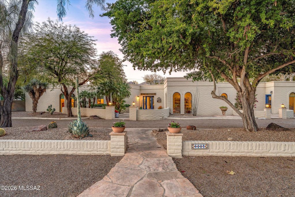 6001 E San Marino Drive, Tucson, AZ 85715