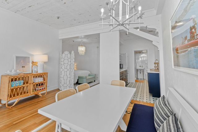 235 Sunrise Avenue Ph6, Palm Beach, FL 33480