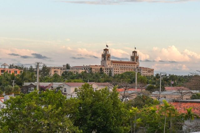 235 Sunrise Avenue Ph6, Palm Beach, FL 33480