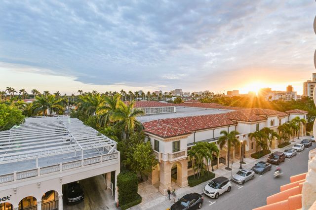 235 Sunrise Avenue Ph6, Palm Beach, FL 33480