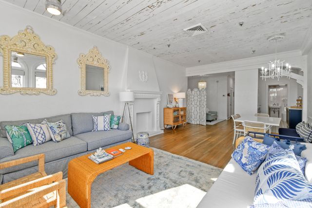 235 Sunrise Avenue Ph6, Palm Beach, FL 33480