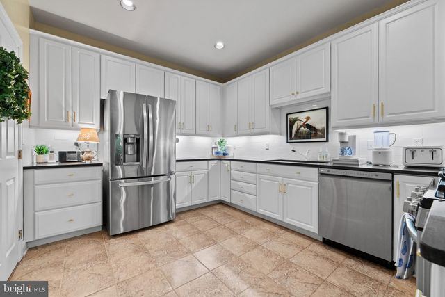 28542 CONGRESSIONAL CT, Easton, MD 21601