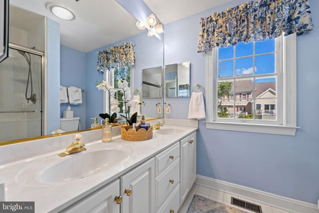 28542 CONGRESSIONAL CT, Easton, MD 21601
