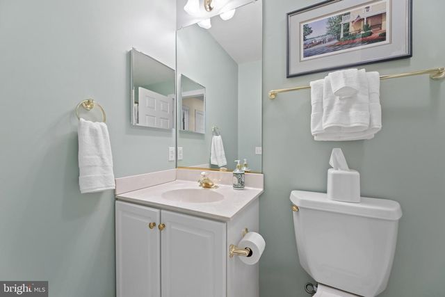 28542 CONGRESSIONAL CT, Easton, MD 21601