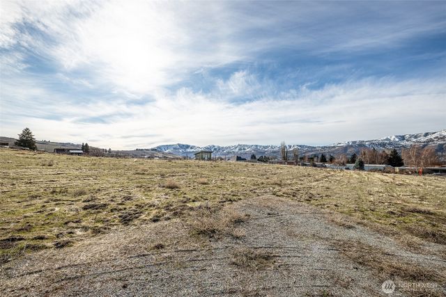 127 Hurley Lane, Manson, WA 98831