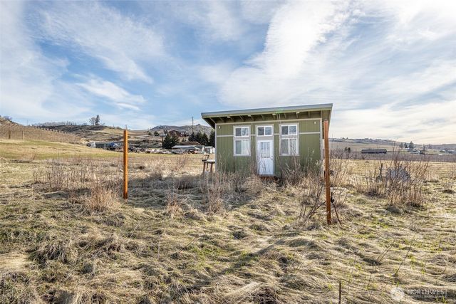 127 Hurley Lane, Manson, WA 98831