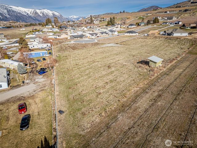 127 Hurley Lane, Manson, WA 98831