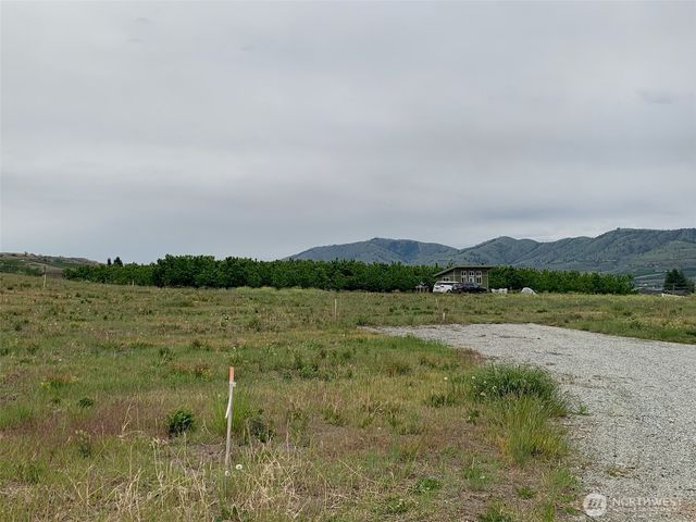 127 Hurley Lane, Manson, WA 98831