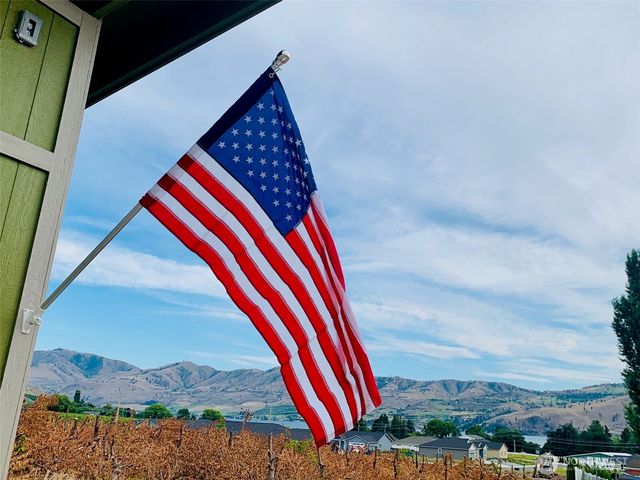 127 Hurley Lane, Manson, WA 98831