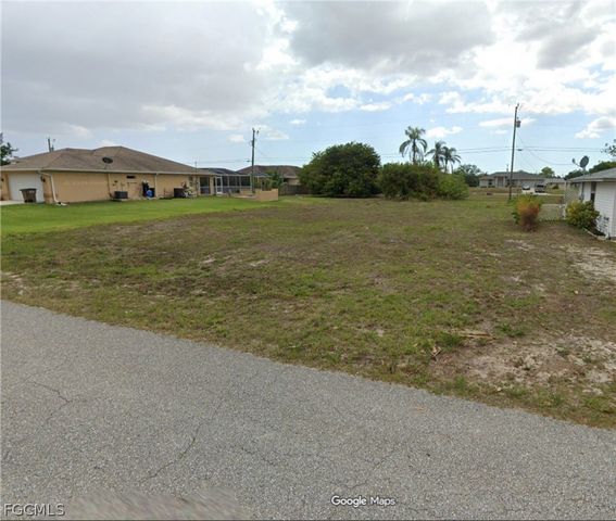 1908 NE 18th PL, Cape Coral, FL 33909