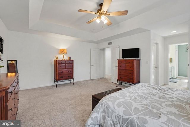 7 WAVERLY LN, Carlisle, PA 17015