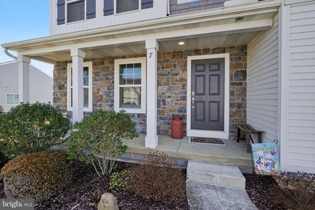 7 WAVERLY LN, Carlisle, PA 17015