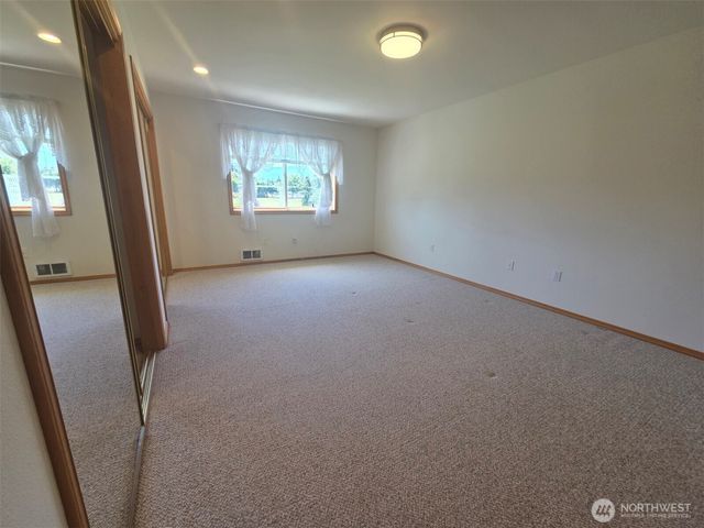131 Timothy Lane, Sequim, WA 98382
