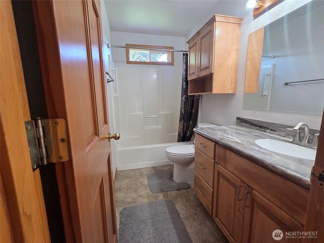 131 Timothy Lane, Sequim, WA 98382
