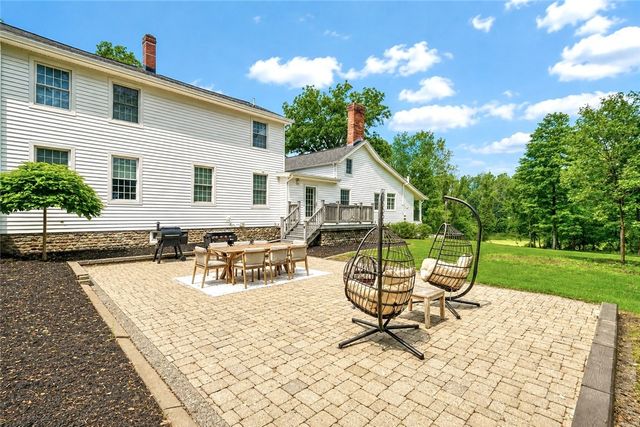 1118 Mertensia Road, Farmington, NY 14425