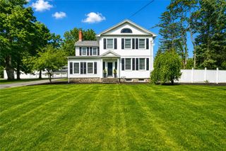 1118 Mertensia Road, Farmington, NY 14425
