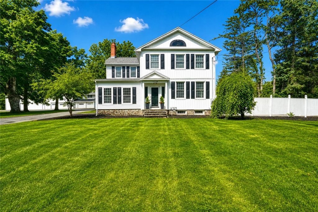 1118 Mertensia Road, Farmington, NY 14425