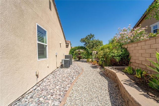 1254 Duxbury, Corona, CA 92882
