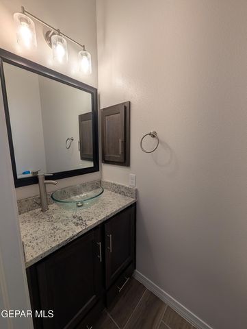 517 La Entrada Circle, Sunland Park, NM 88063