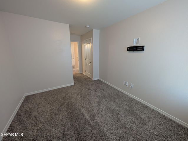 517 La Entrada Circle, Sunland Park, NM 88063